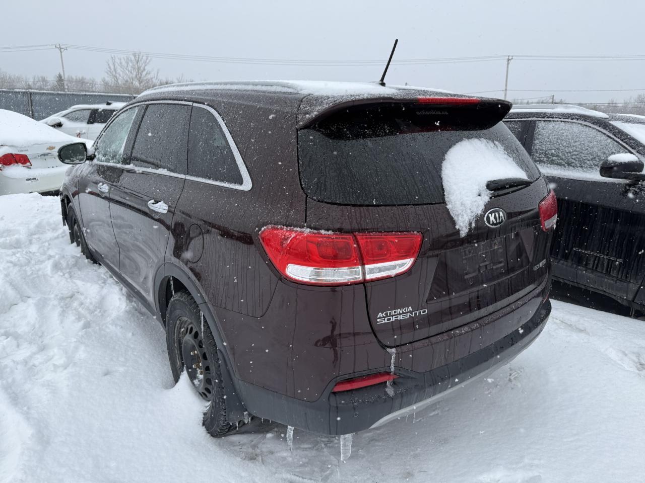 2016 Kia Sorento Ex - Image 2
