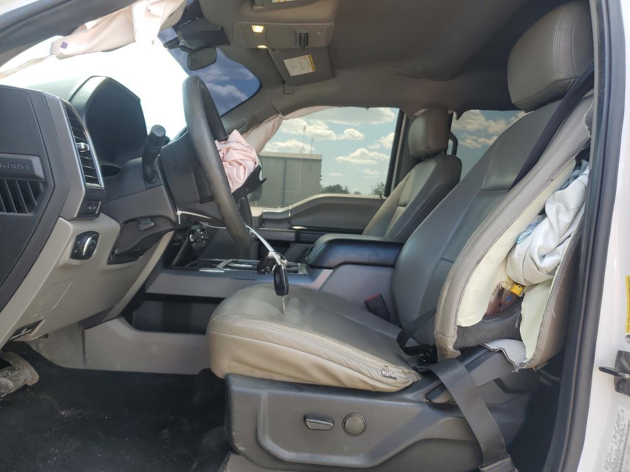 2021 Ford F250 Super Duty - Фото 7