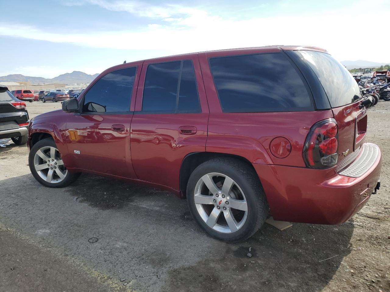 2008 Chevrolet Trailblazer Ss - Image 2