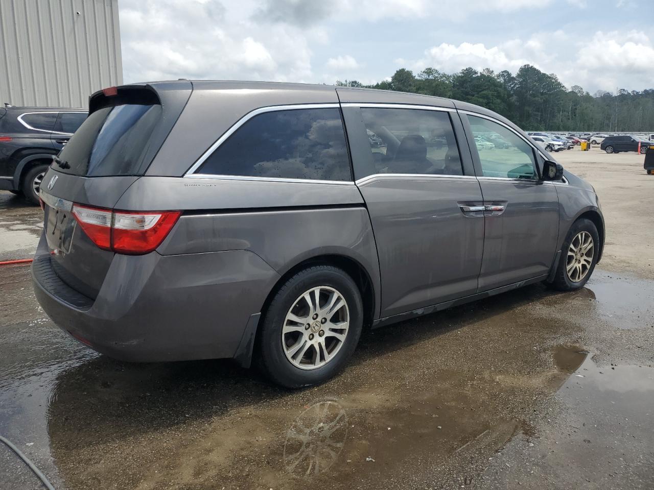 2013 Honda Odyssey Exl - Image 3