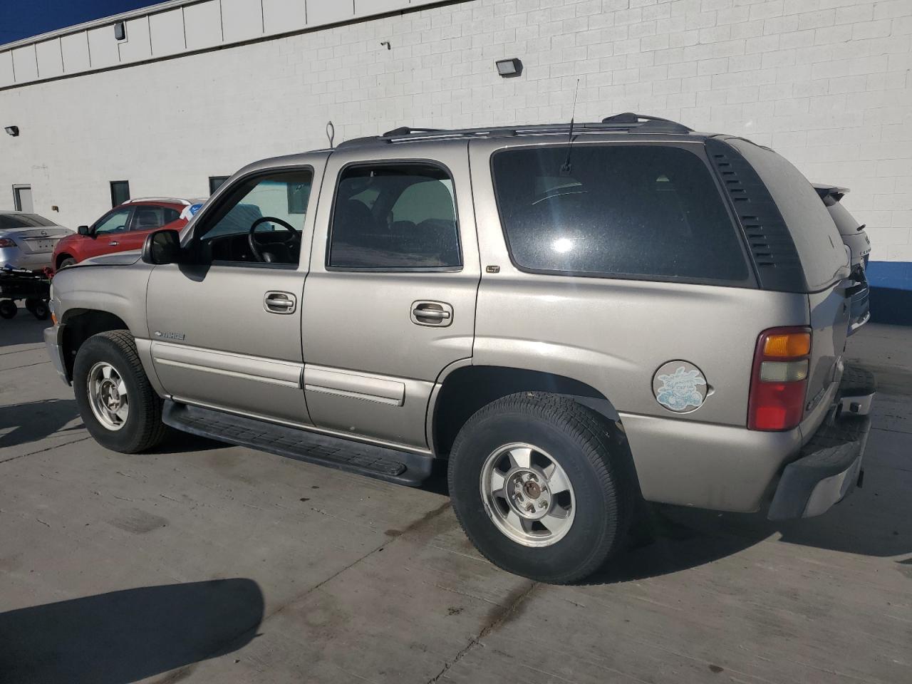 2000 Chevrolet Tahoe K1500 - Image 2