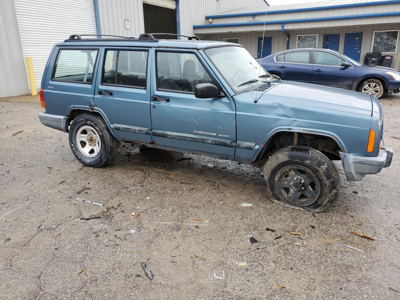 1999 Jeep Cherokee Sport - Image 4