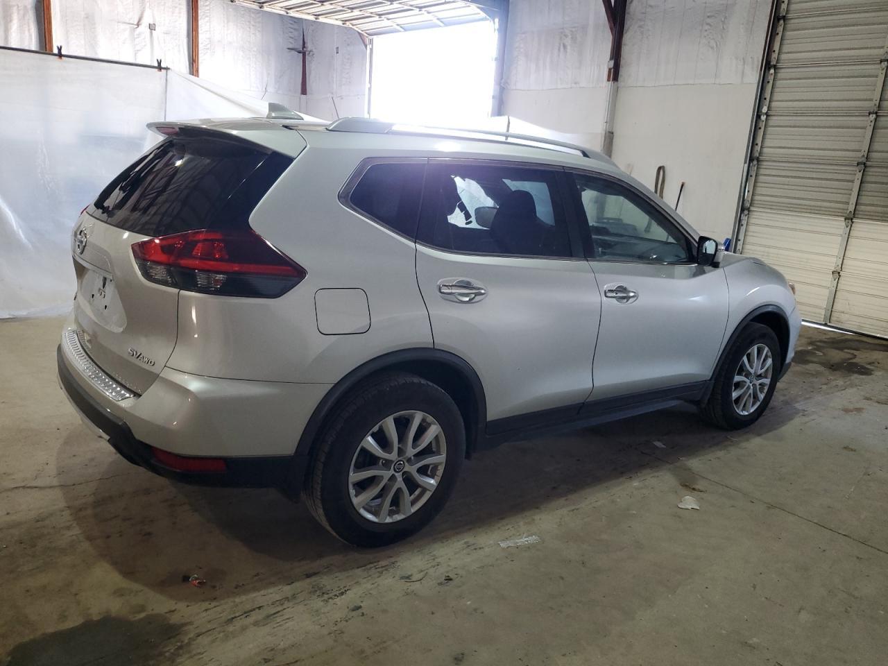 2018 Nissan Rogue S - Фото 3