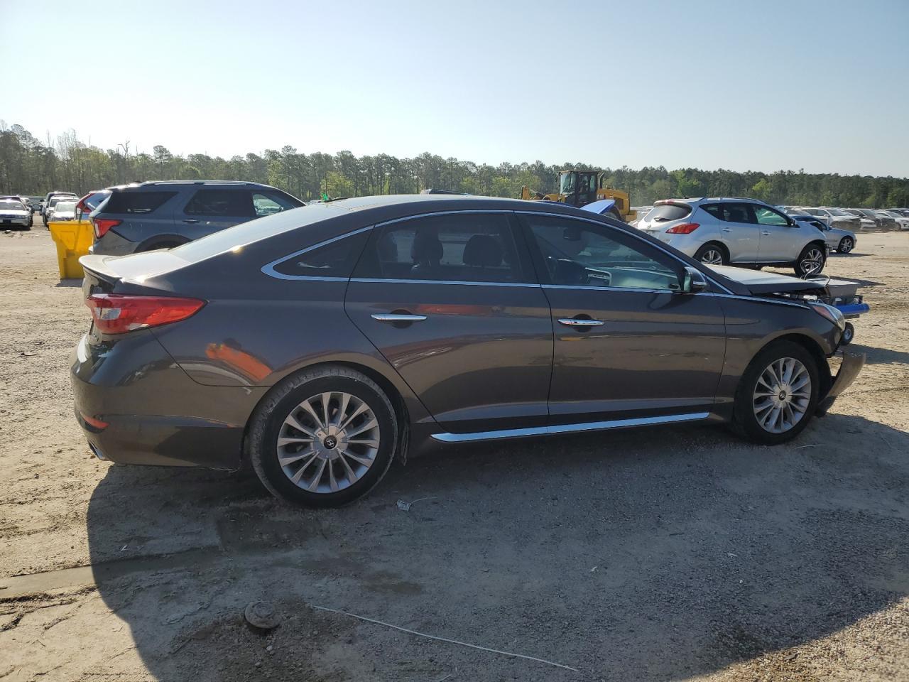 2015 Hyundai Sonata Sport - Image 3