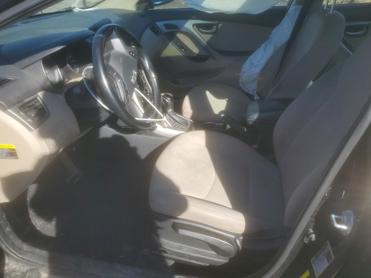 2016 Hyundai Elantra Se - Фото 7