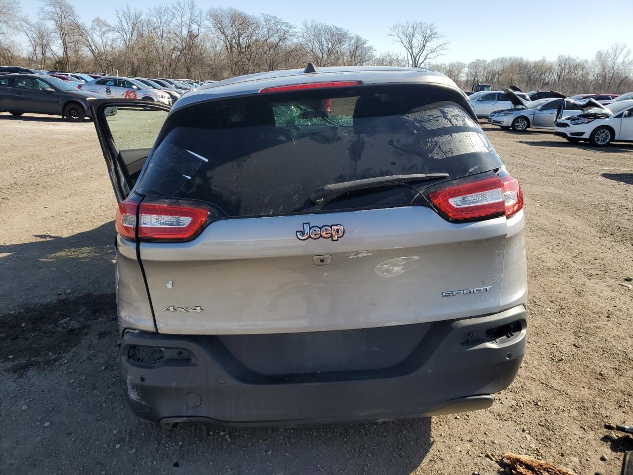 2017 Jeep Cherokee Sport - Image 6