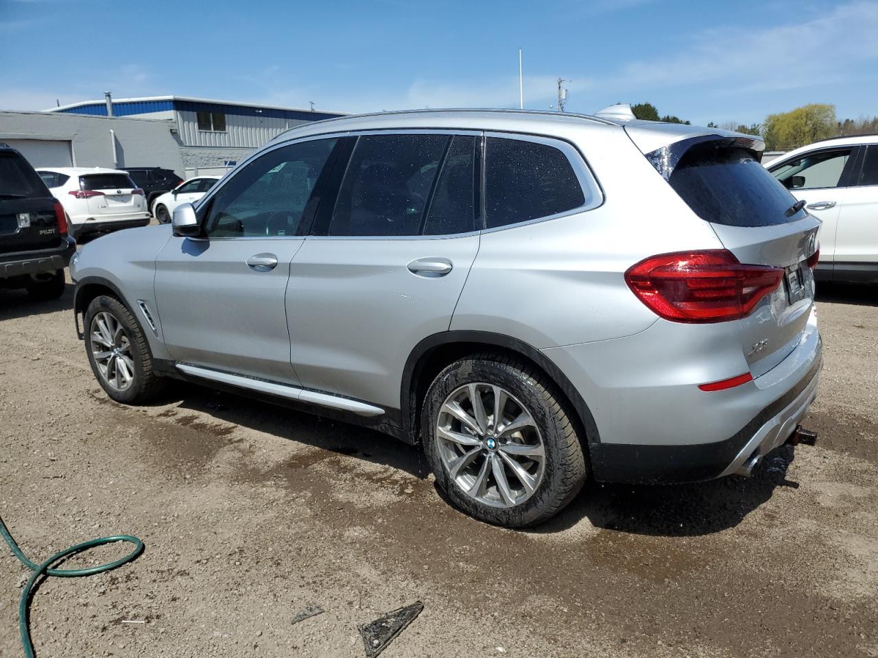 2019 BMW X3 xDrive30I - Фото 2