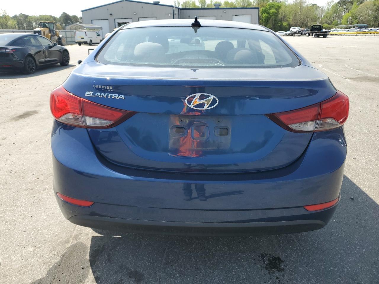 2016 Hyundai Elantra Se - Image 6