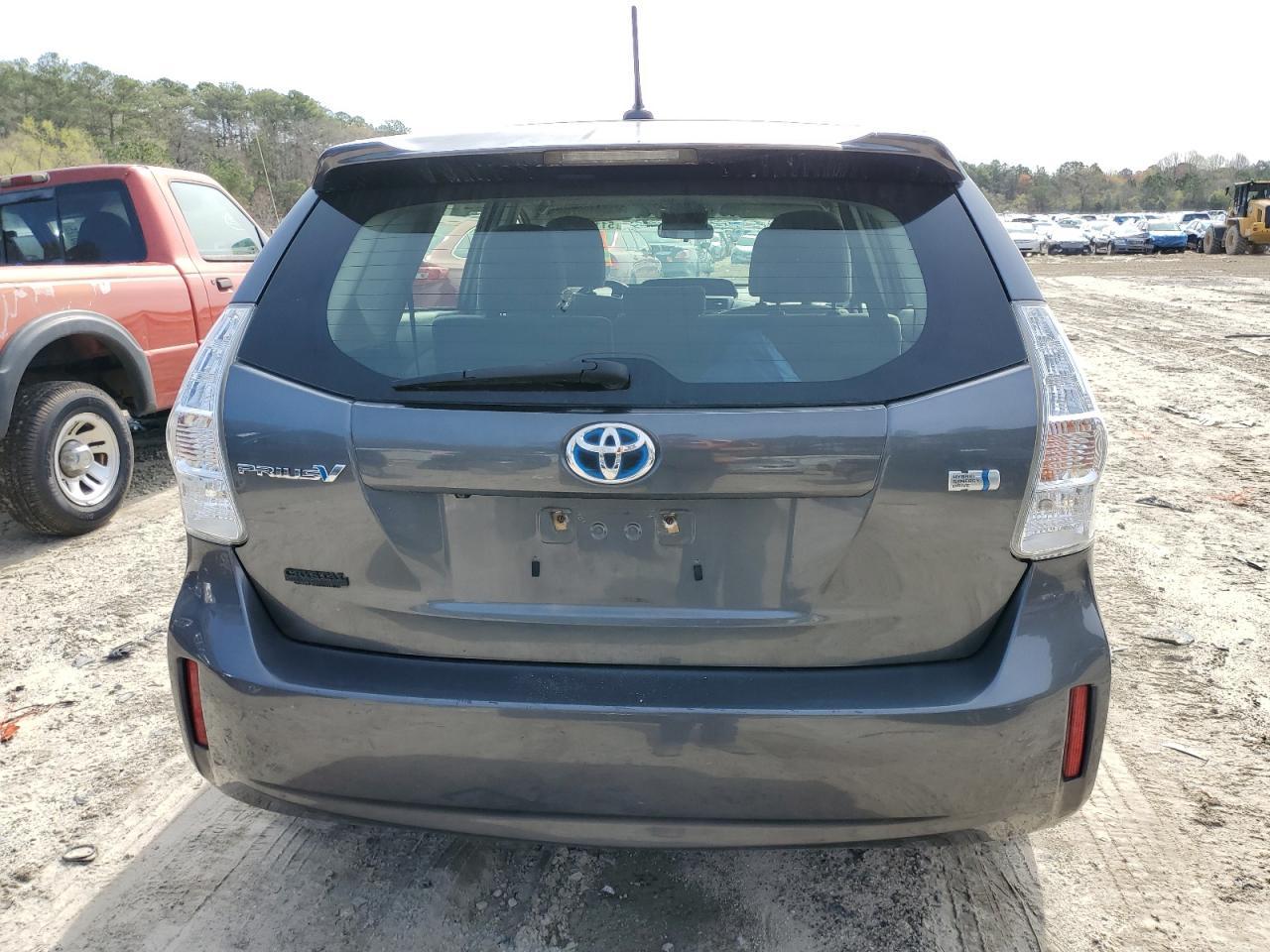 2012 Toyota Prius V - Фото 6