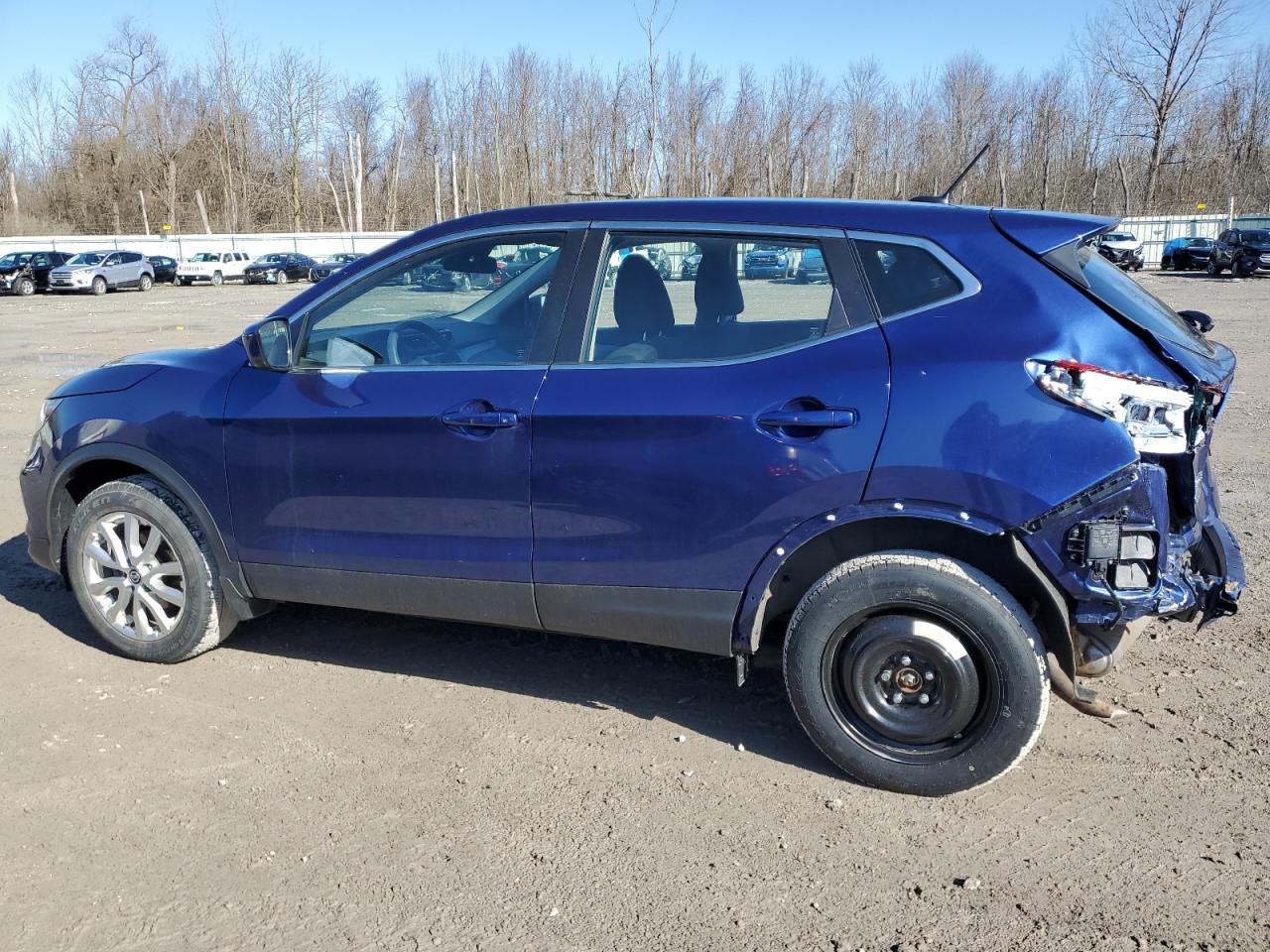 2021 Nissan Rogue Sport S - Фото 2
