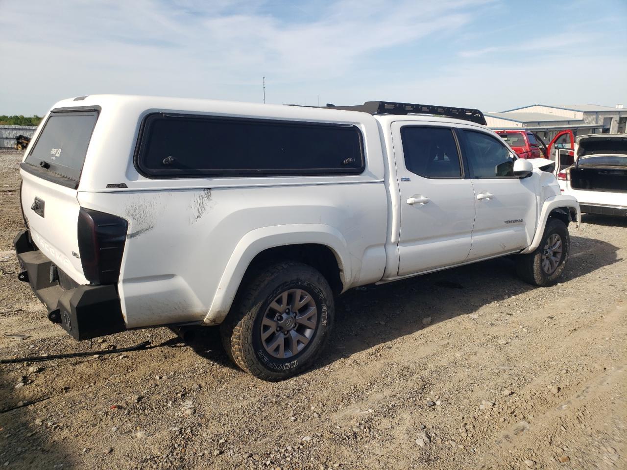 2018 Toyota Tacoma Double Cab - Фото 3