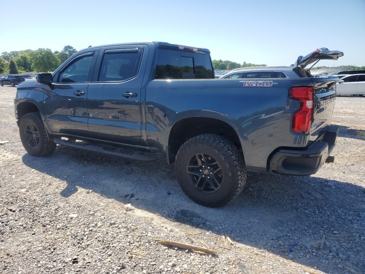 2020 Chevrolet 1500 - Image 2