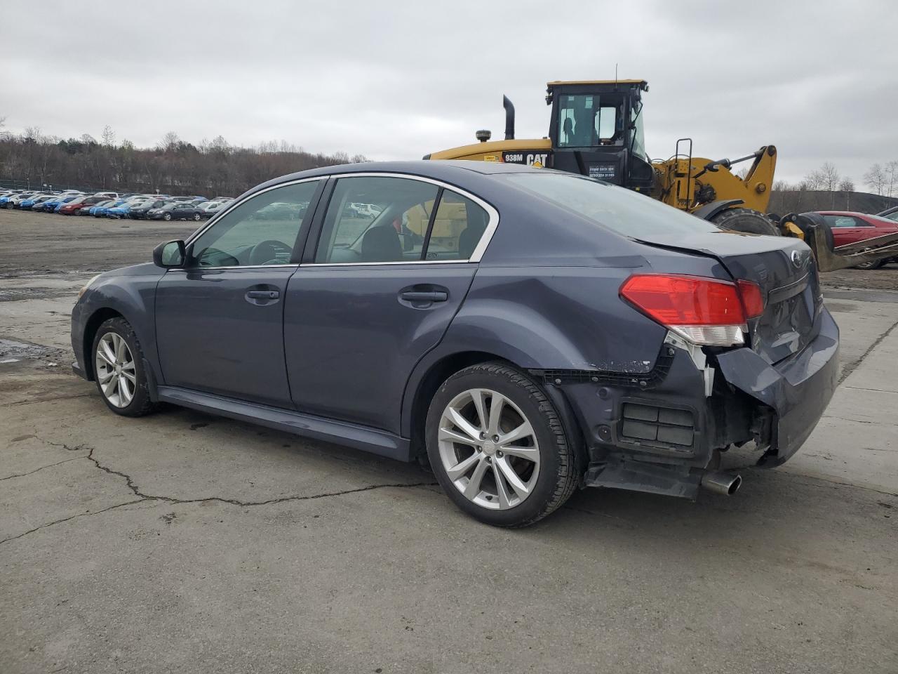 2014 Subaru Legacy 2.5I - Фото 2