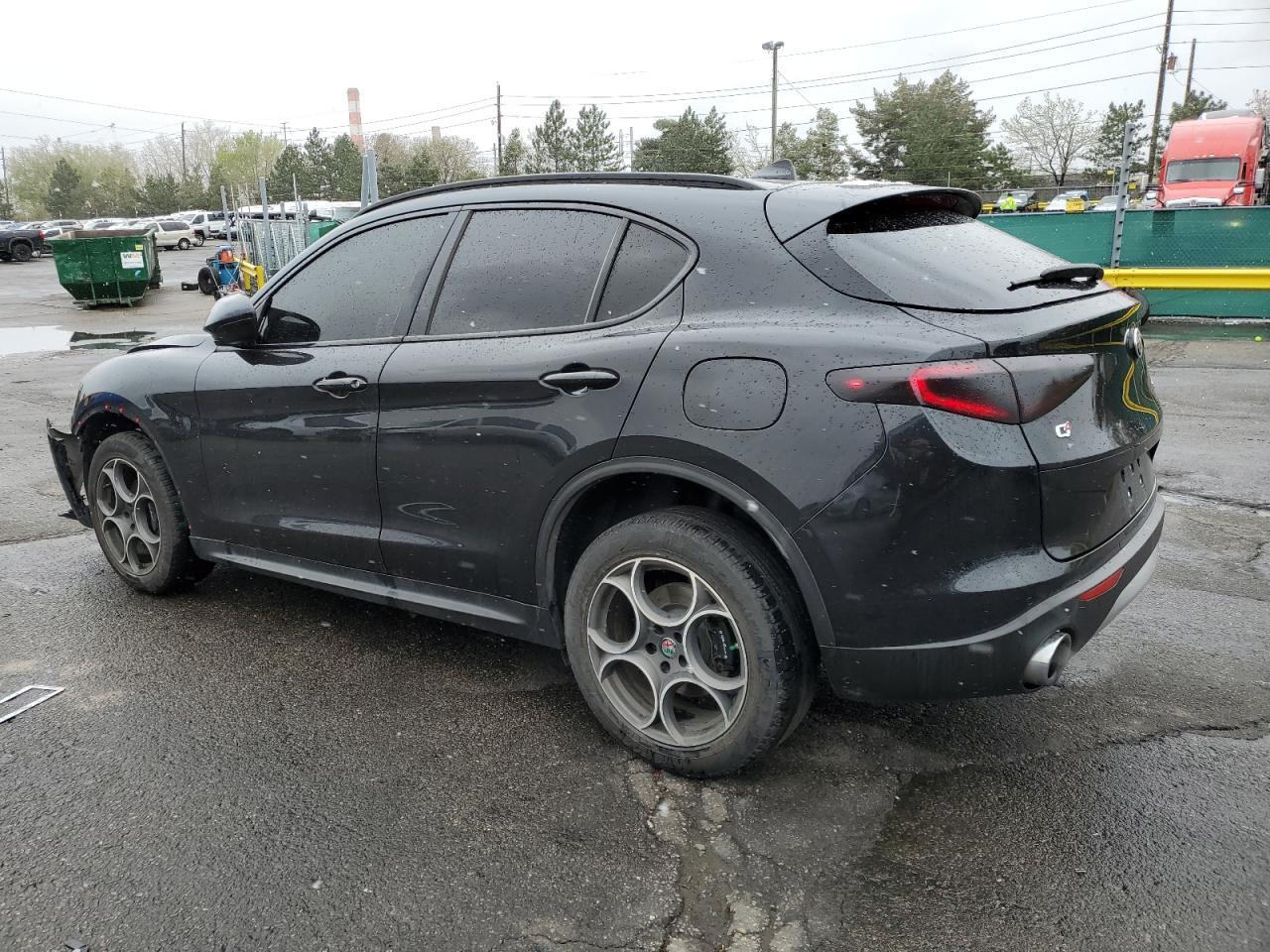 2018 Alfa Romeo Stelvio Sport - Фото 2