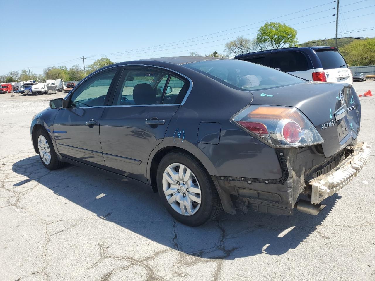 2012 Nissan Altima Base - Фото 2