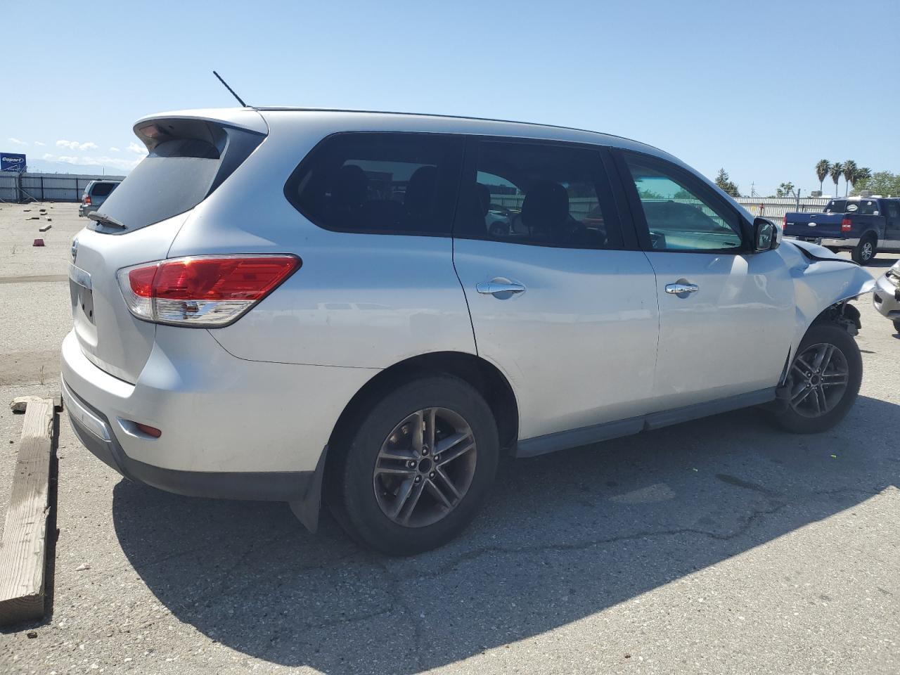 2015 Nissan Pathfinder S - Фото 3