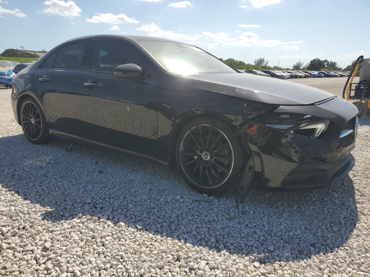 2019 Mercedes-Benz A 220 - Фото 4