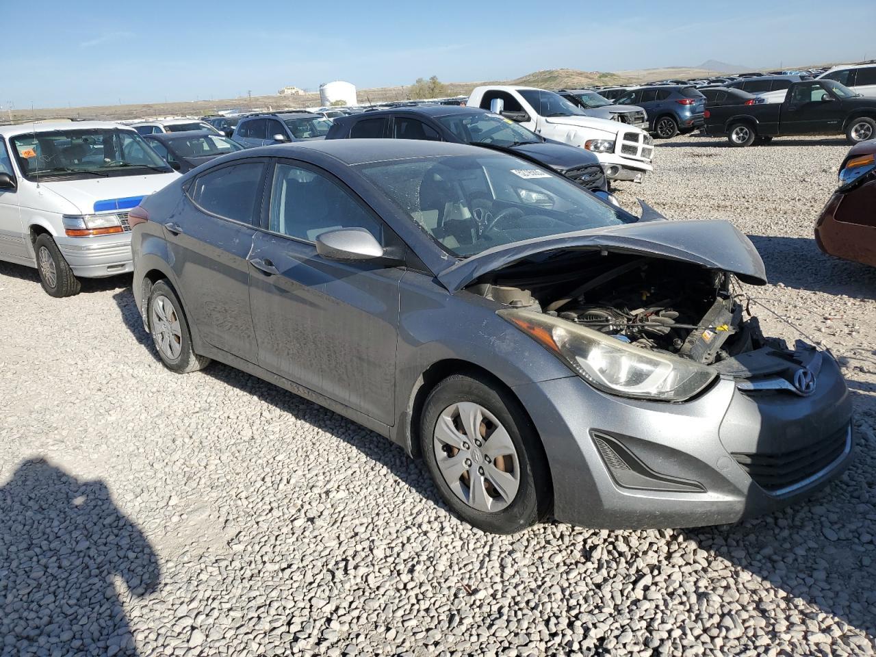 2016 Hyundai Elantra Se - Фото 4