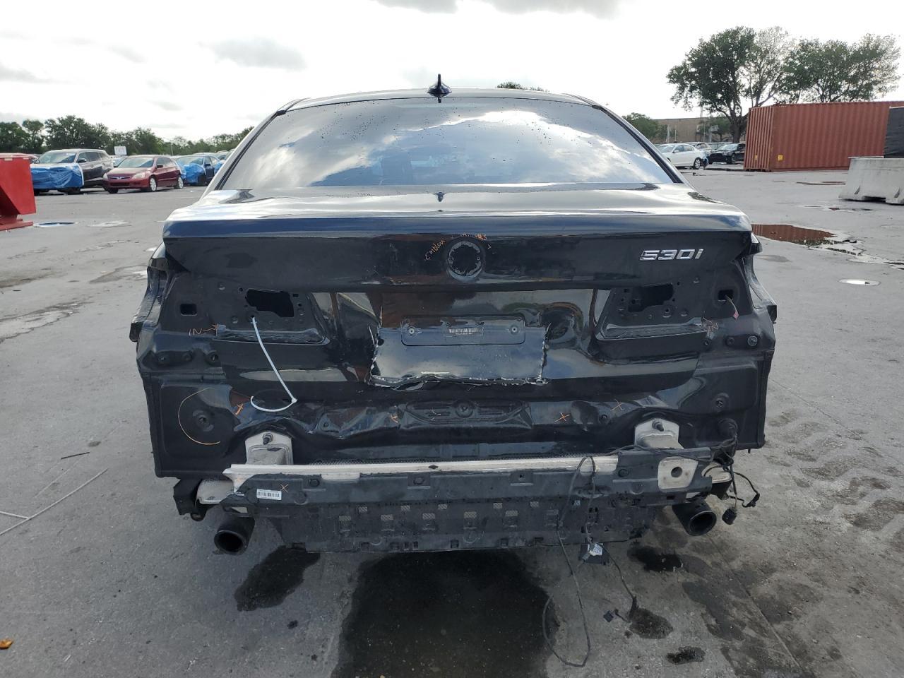 2019 BMW 530 I - Фото 6