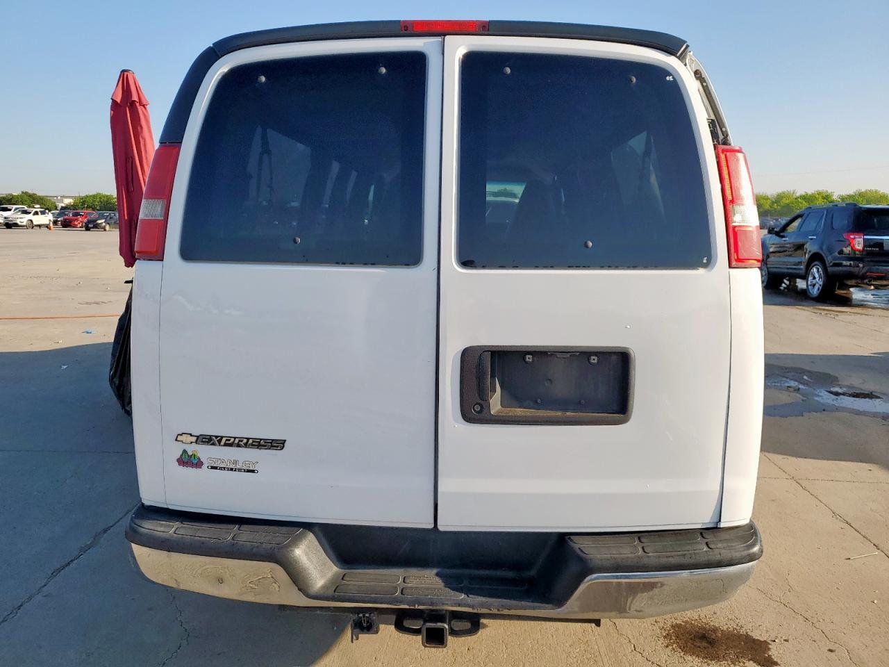 2016 Chevrolet Express G3500 Lt - Фото 6