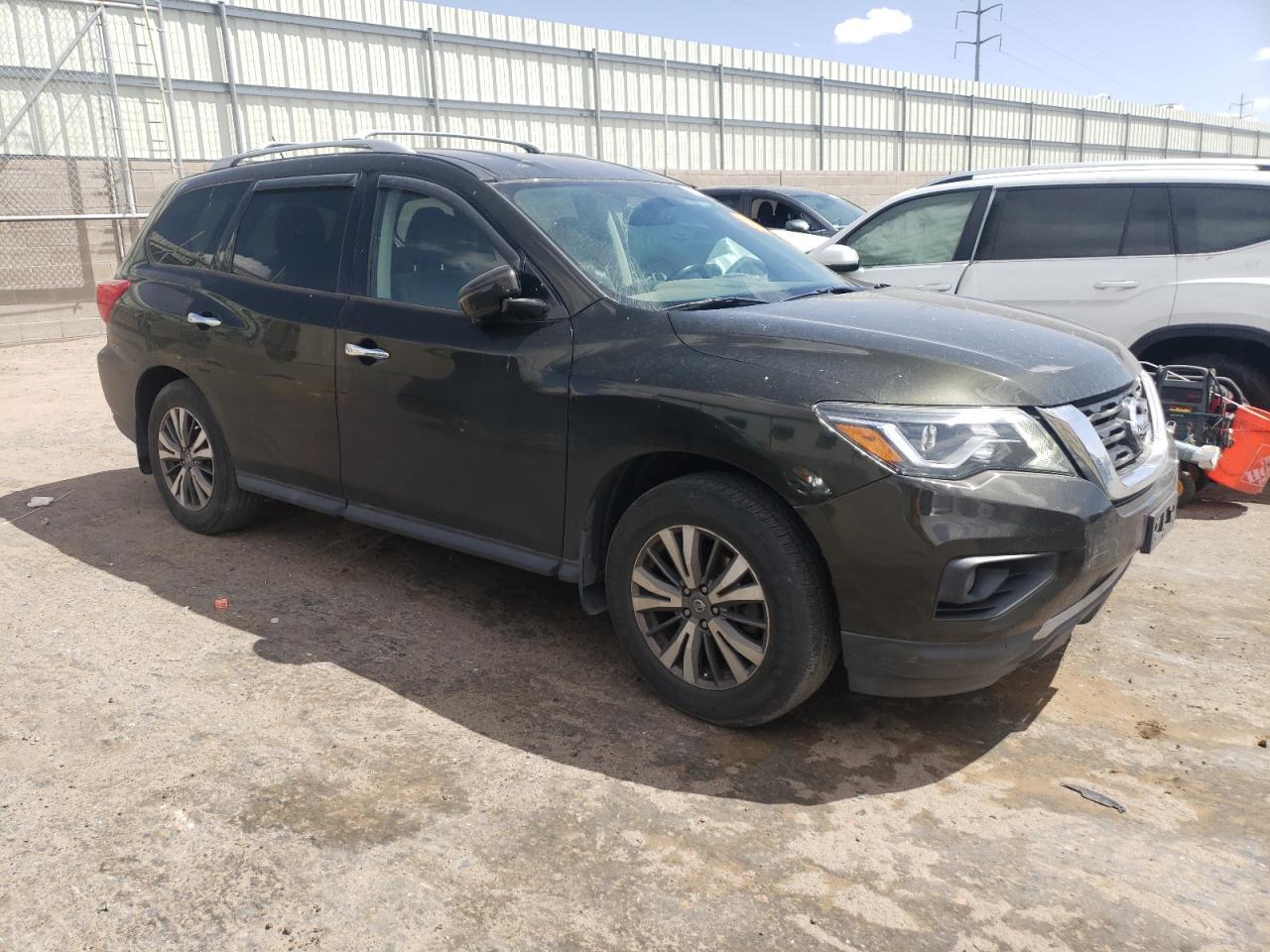 2017 Nissan Pathfinder S - Фото 4