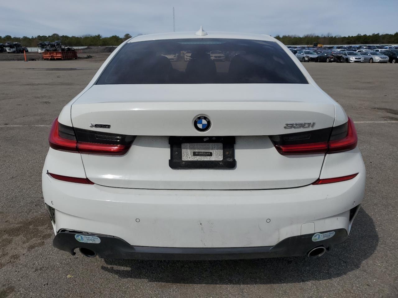 2019 BMW 330Xi - Image 6