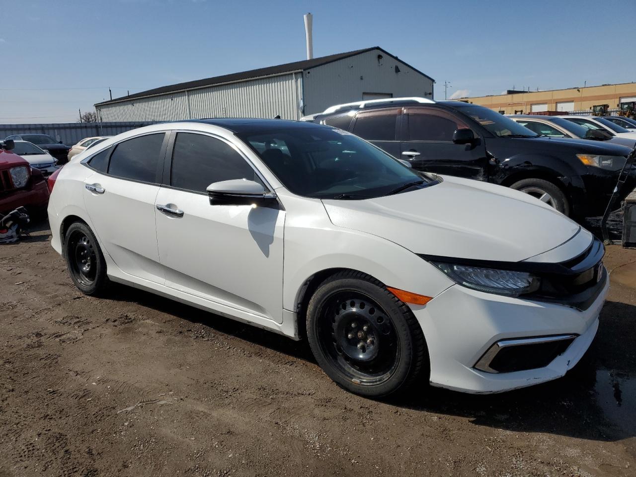 2019 Honda Civic Touring - Image 4