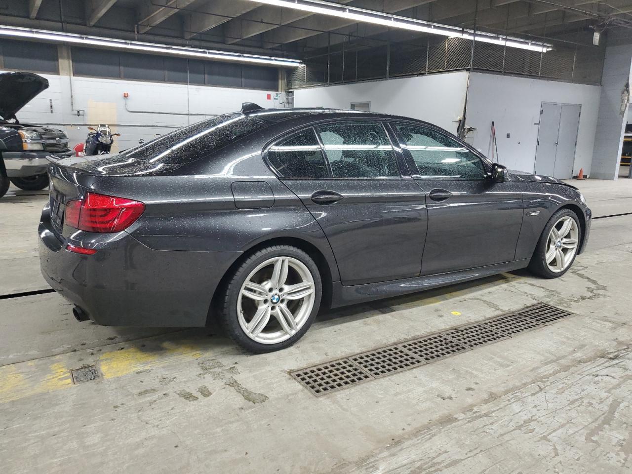 2013 BMW 535 Xi - Фото 3