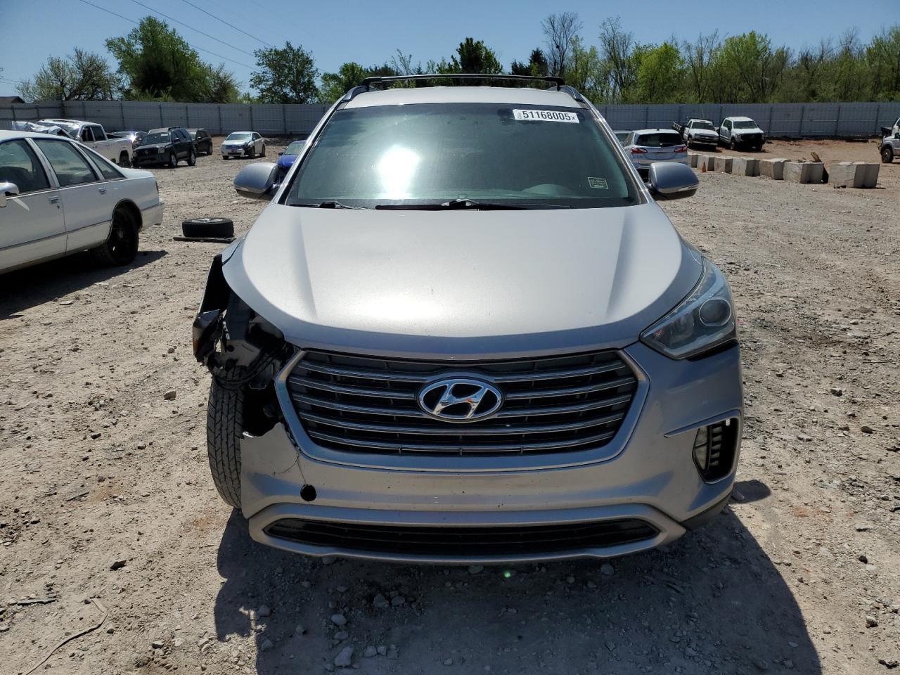 2017 Hyundai Santa Fe Se - Image 5