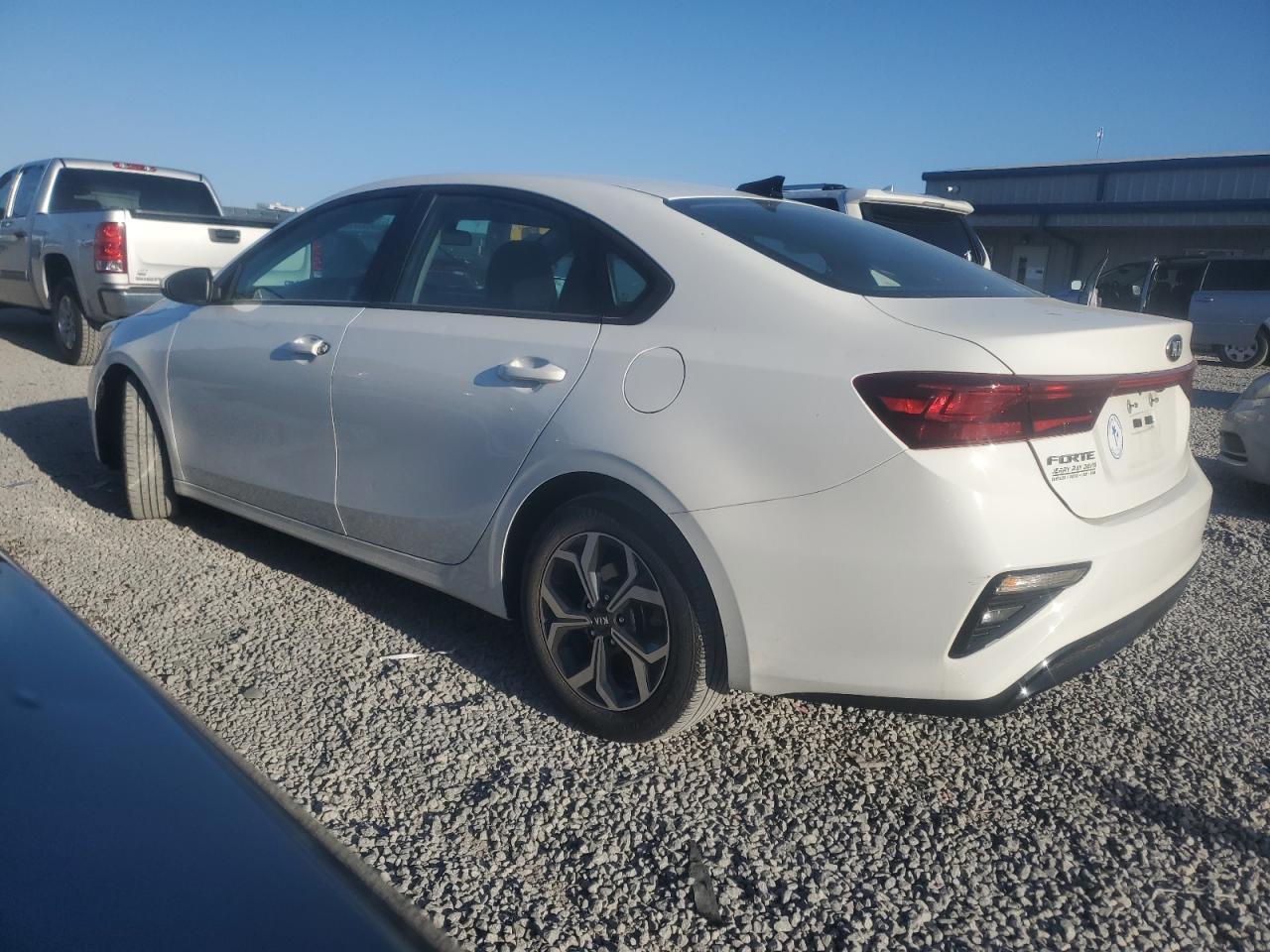 2021 Kia Forte Fe - Фото 2