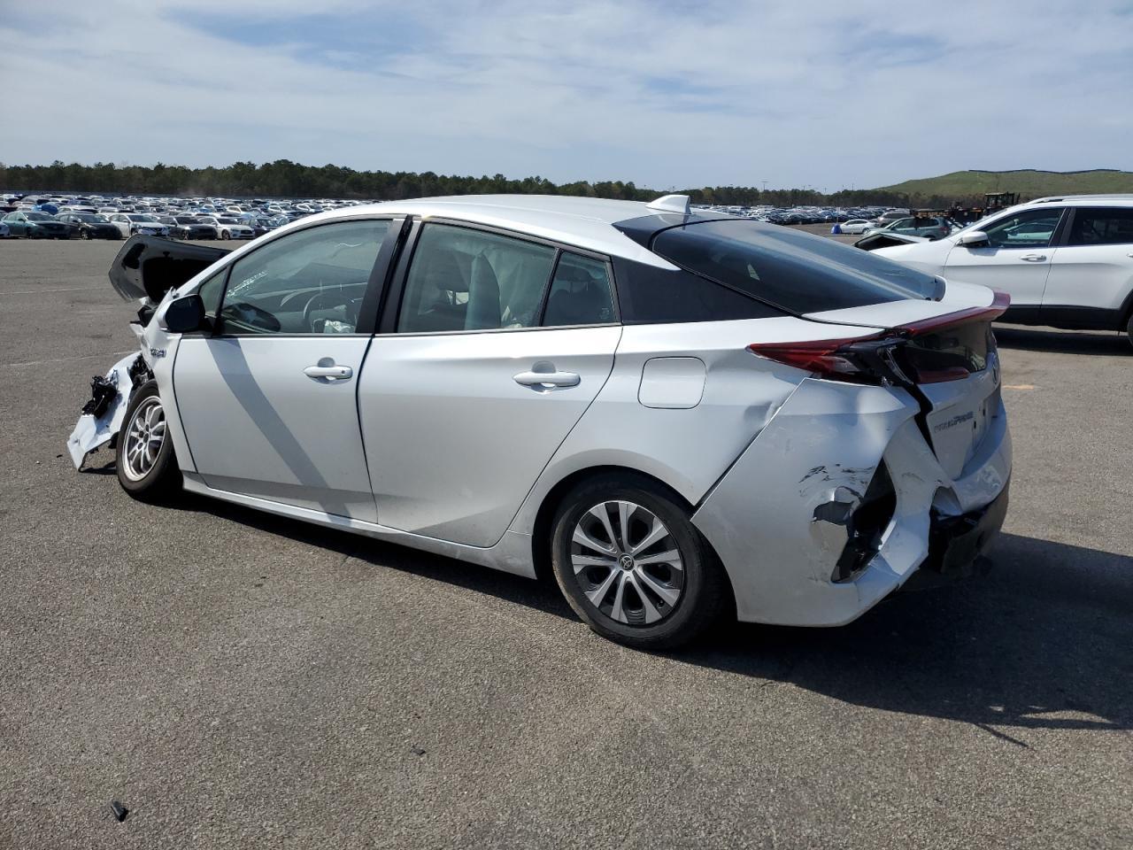 2022 Toyota Prius Prime Le - Фото 2