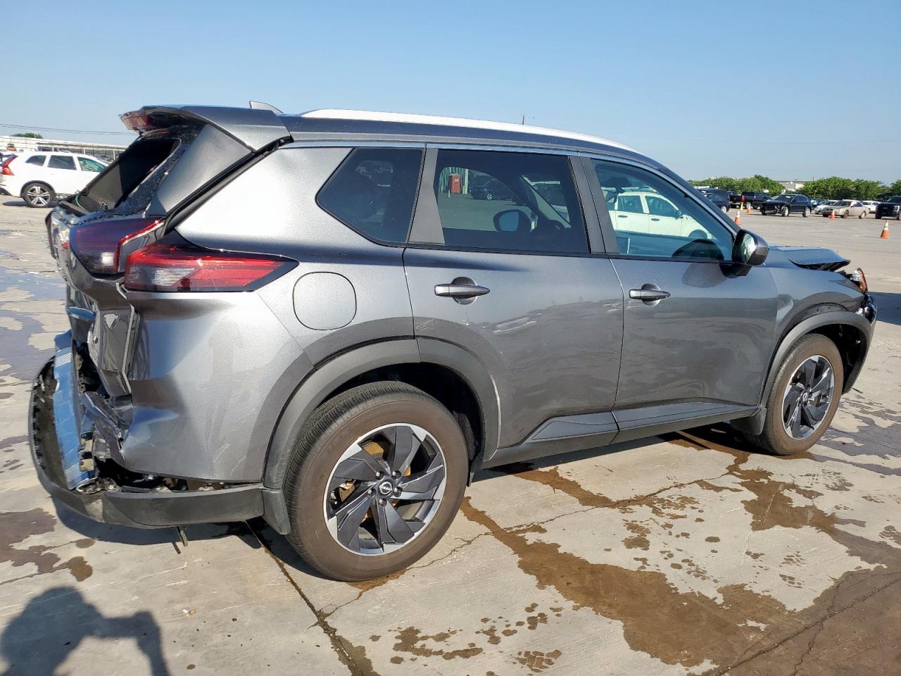 2024 Nissan Rogue Sv - Image 3