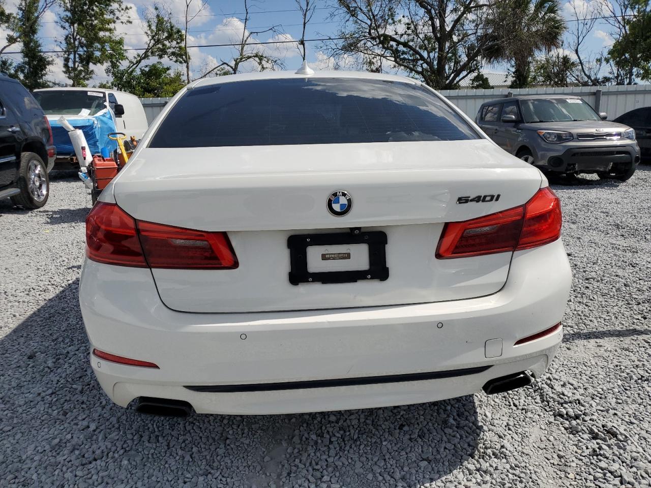 2017 BMW 540 I - Фото 6