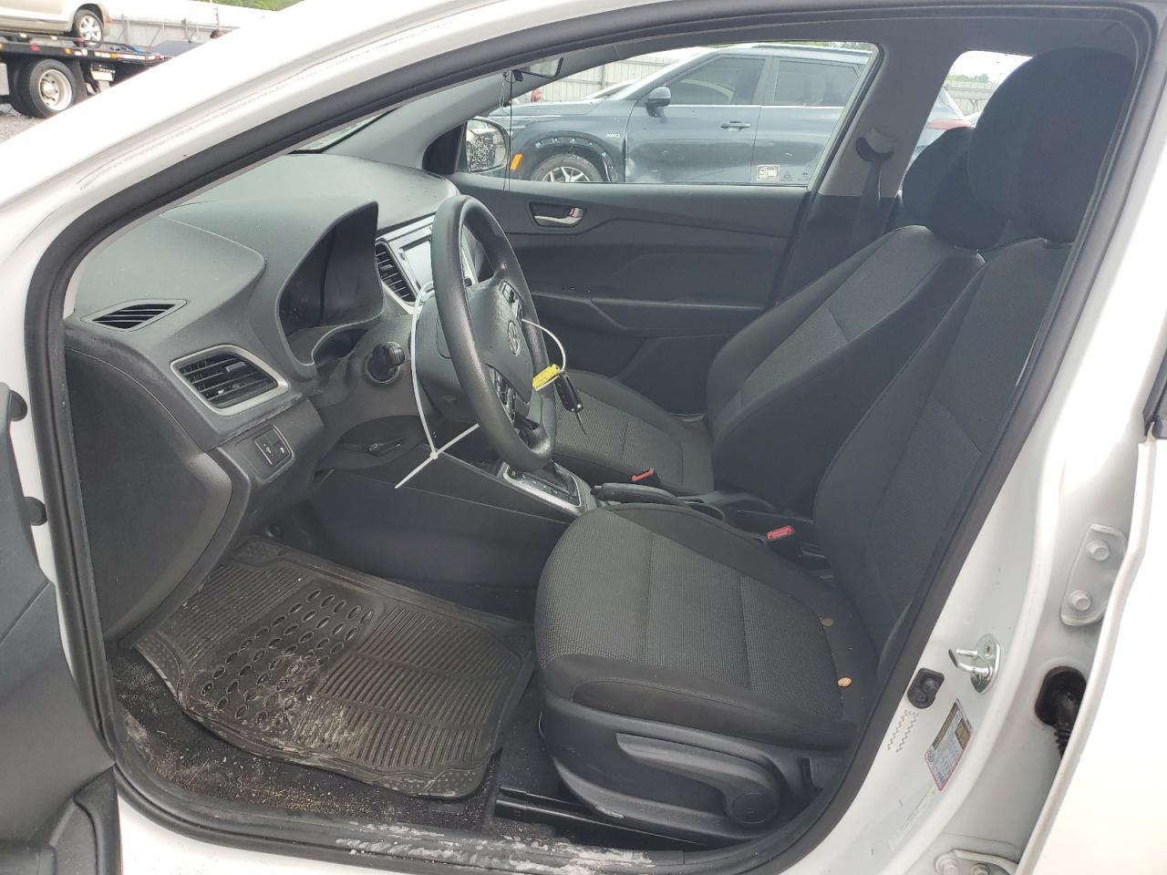 2021 Hyundai Accent Se - Фото 7