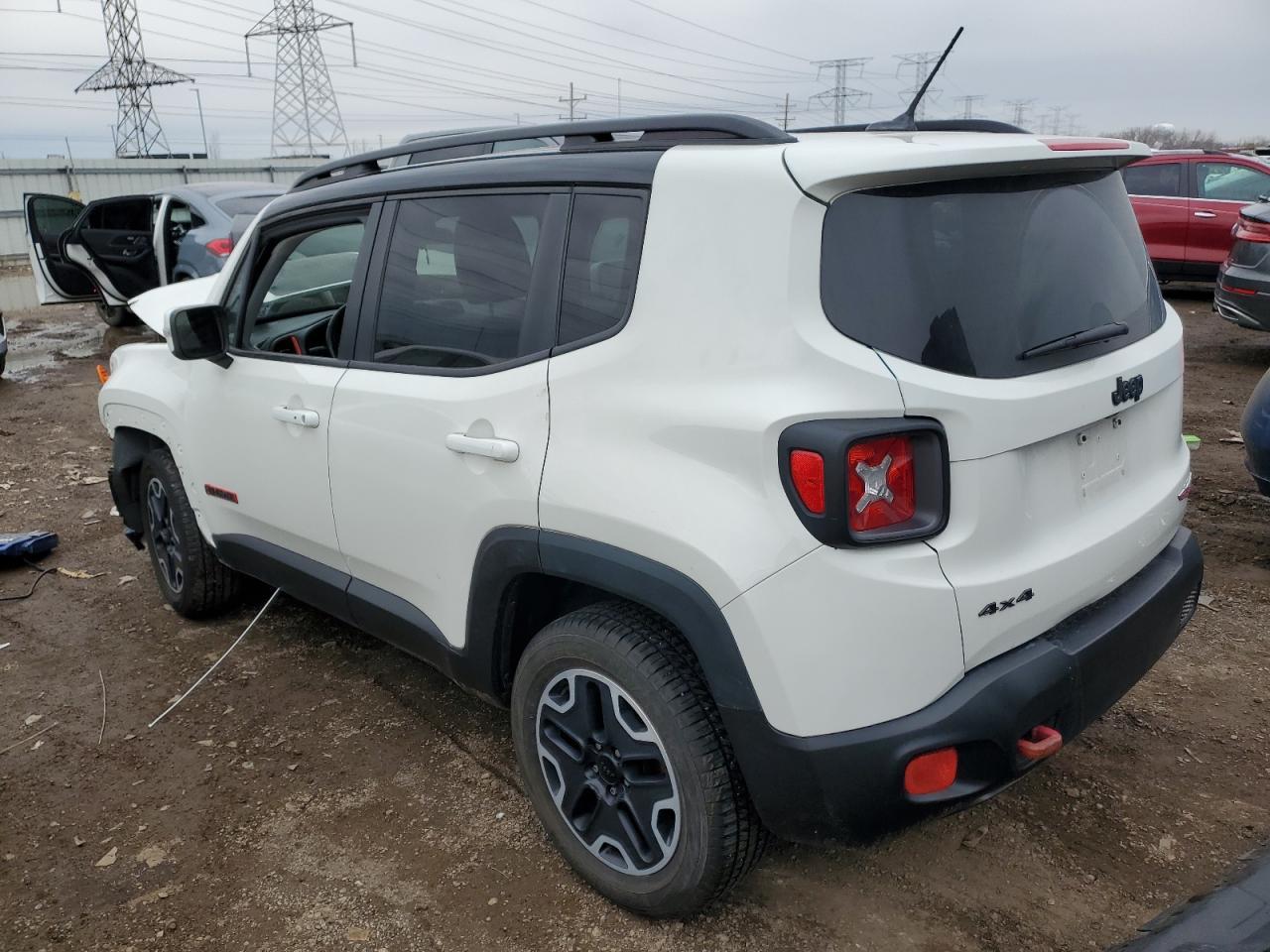 2017 Jeep Renegade Trailhawk - Image 2