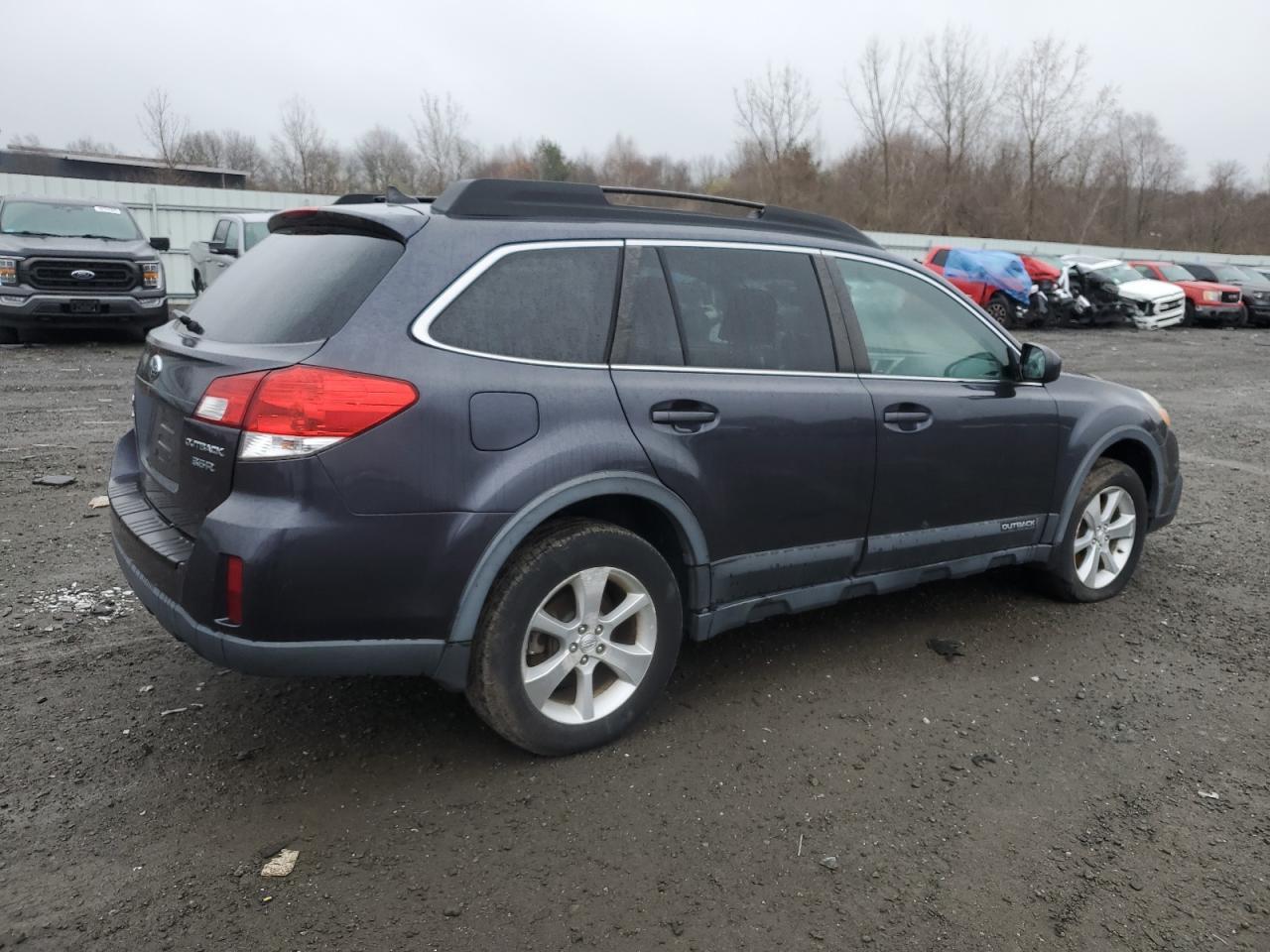 2013 Subaru Outback 3.6R Limited - Фото 3