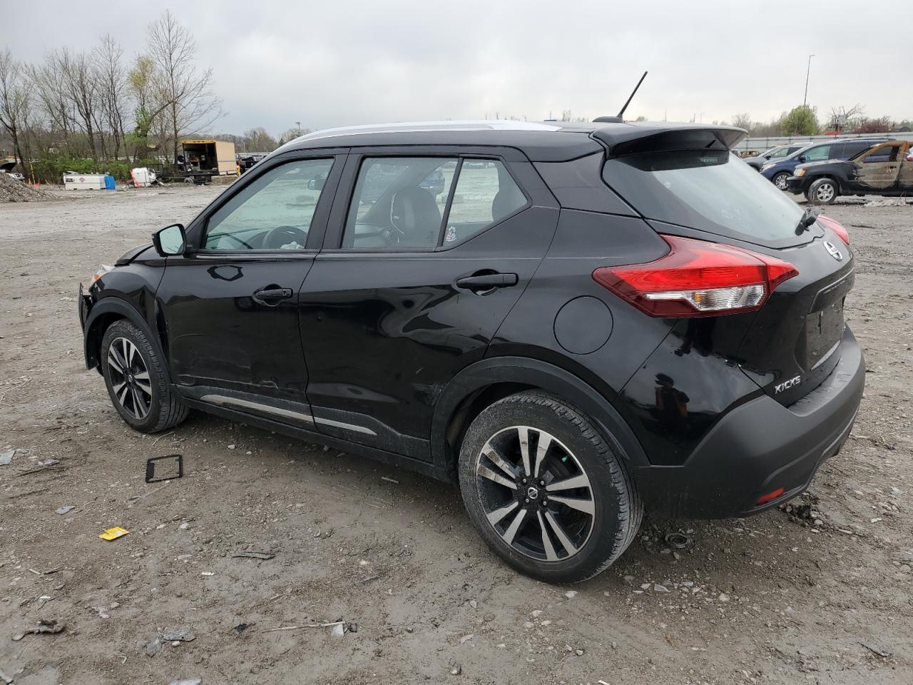 2019 Nissan Kicks S - Image 2