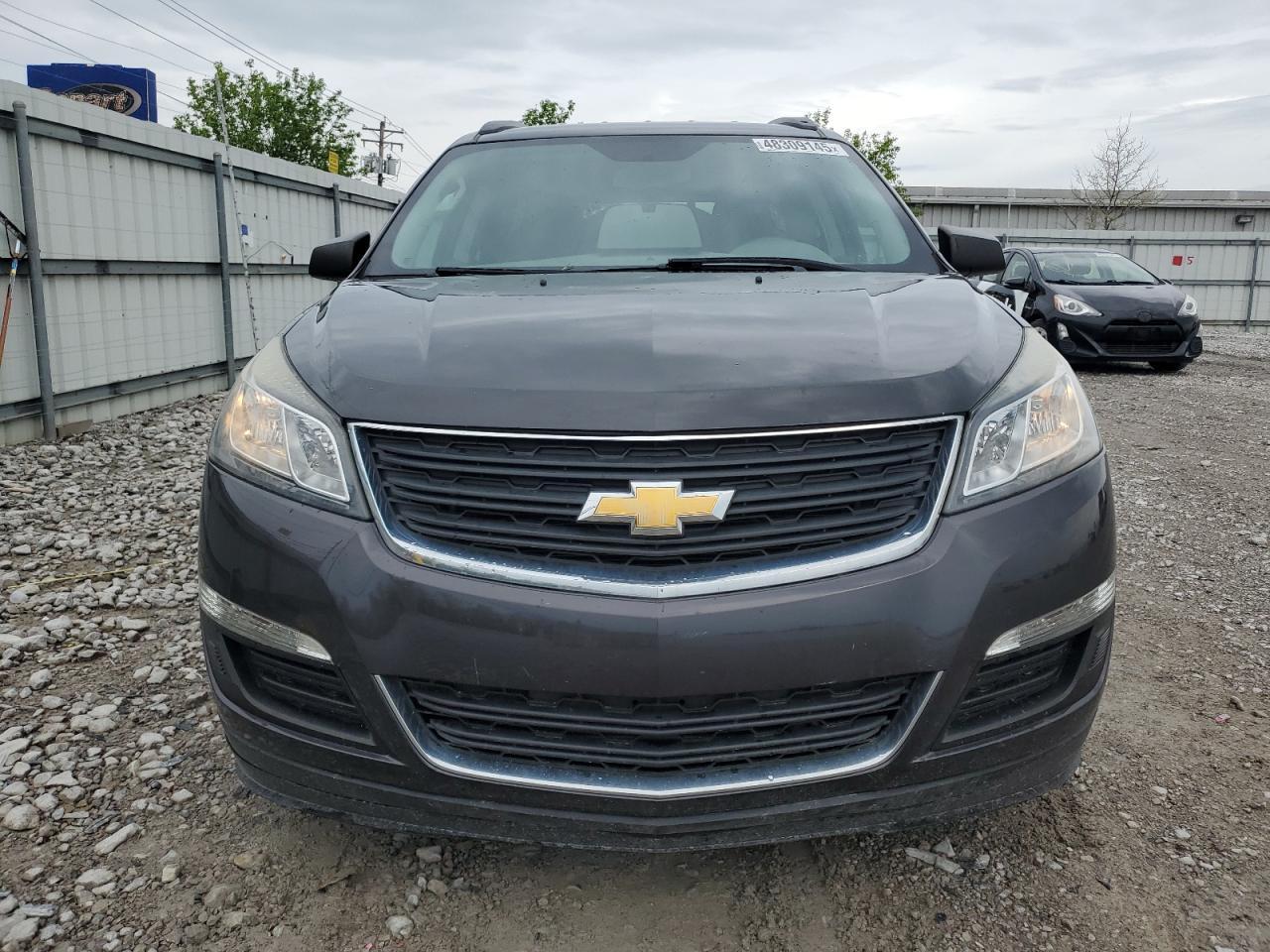 2017 Chevrolet Traverse Ls - Фото 5