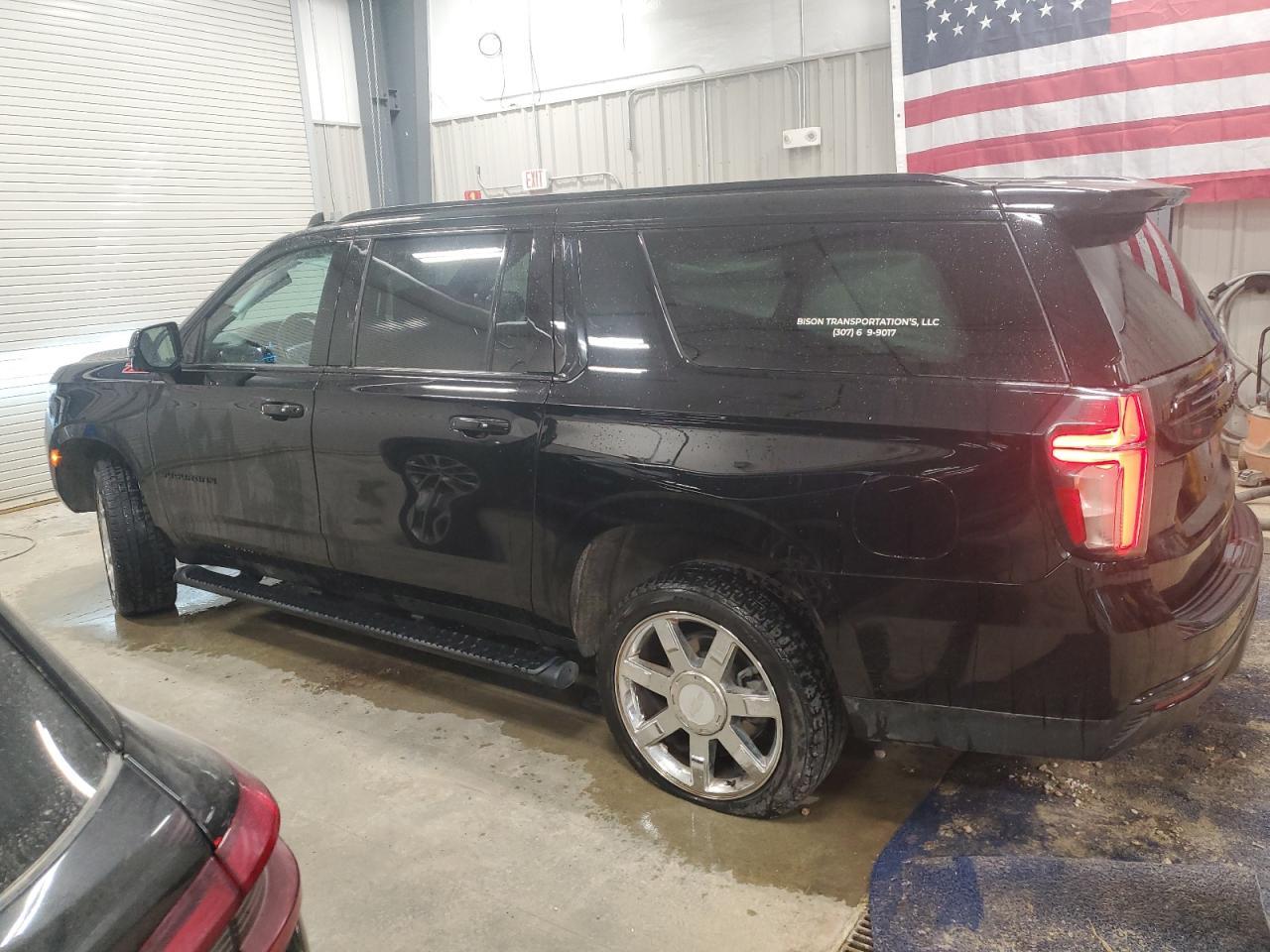 2023 Chevrolet Suburban K1500 Z71 - Фото 2