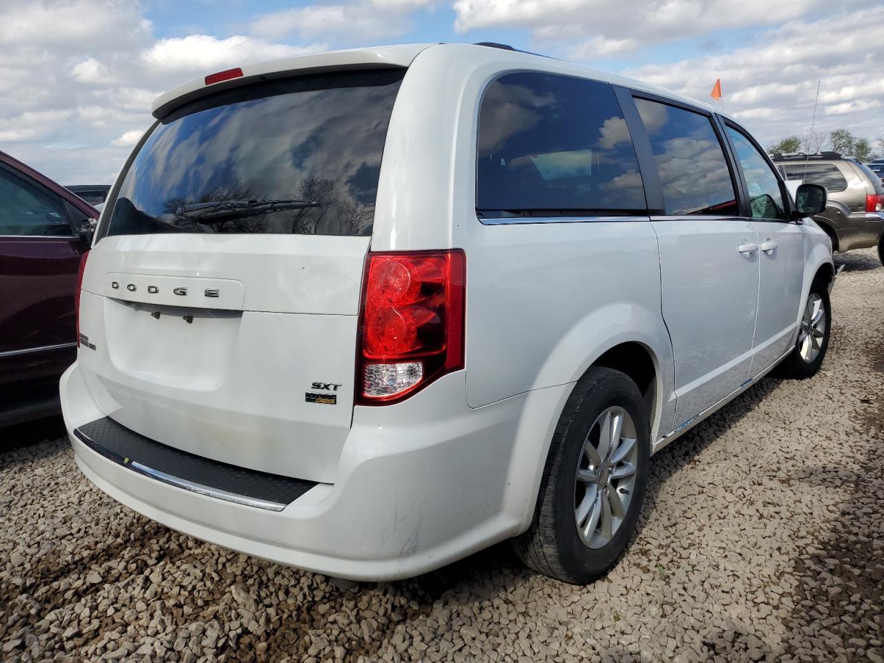 2019 Dodge Grand Caravan Sxt - Фото 3