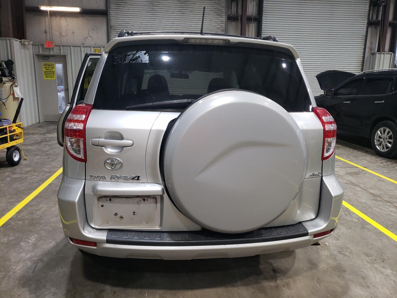 2010 Toyota Rav4 - Фото 6