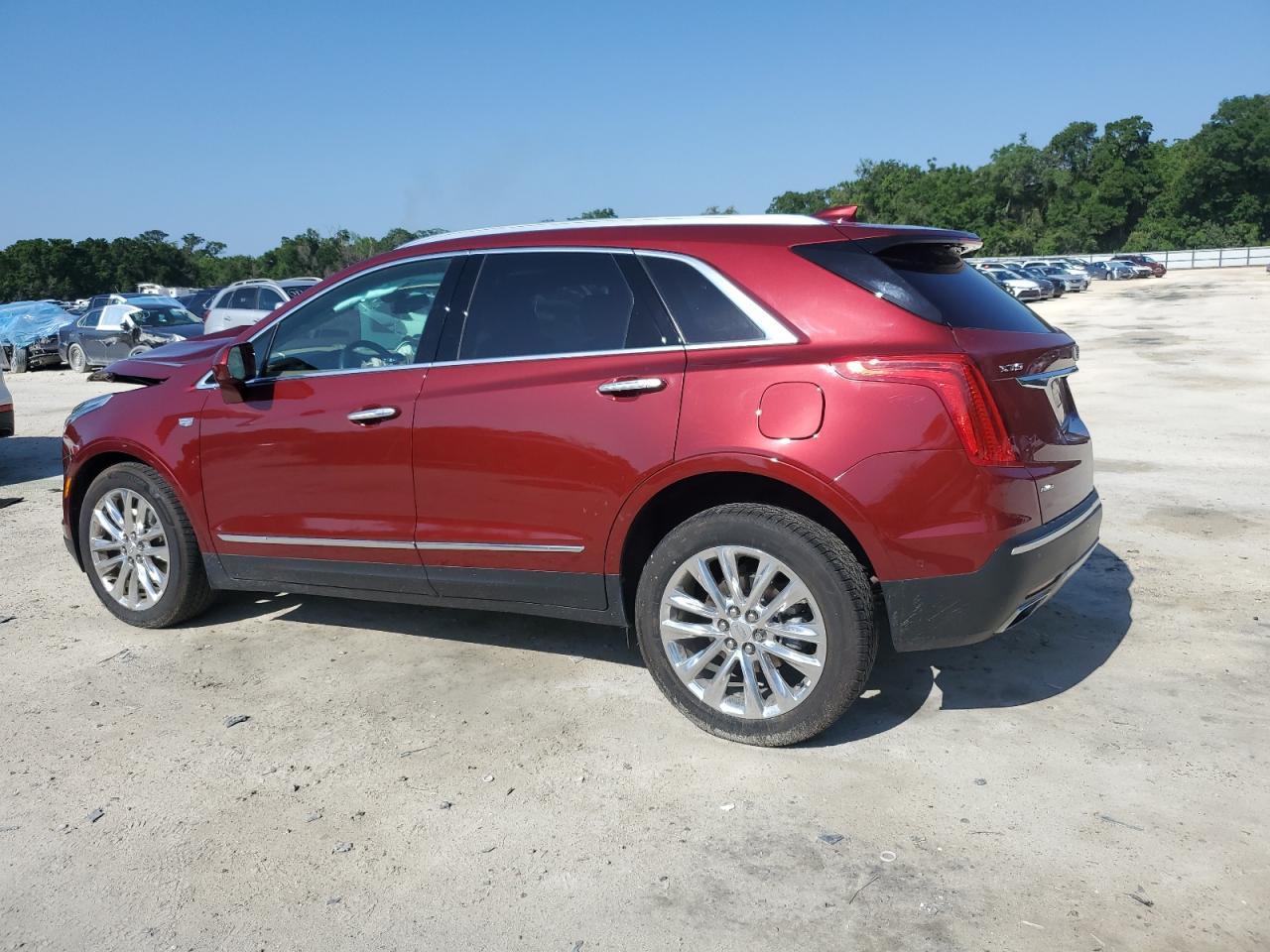 2017 Cadillac Xt5 Platinum - Фото 2
