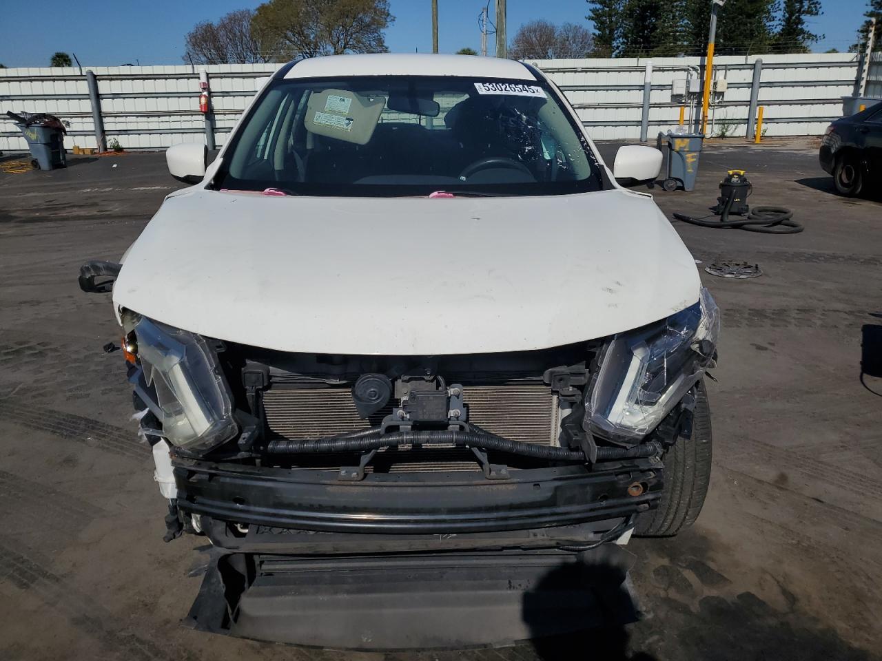 2017 Nissan Rogue S - Фото 5