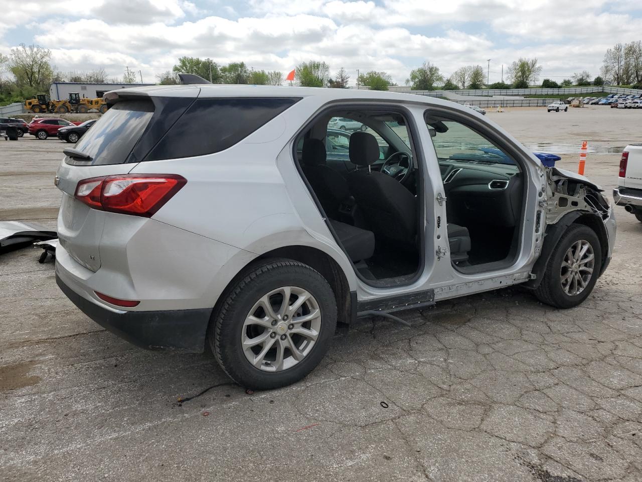 2021 Chevrolet Equinox Lt - Фото 3