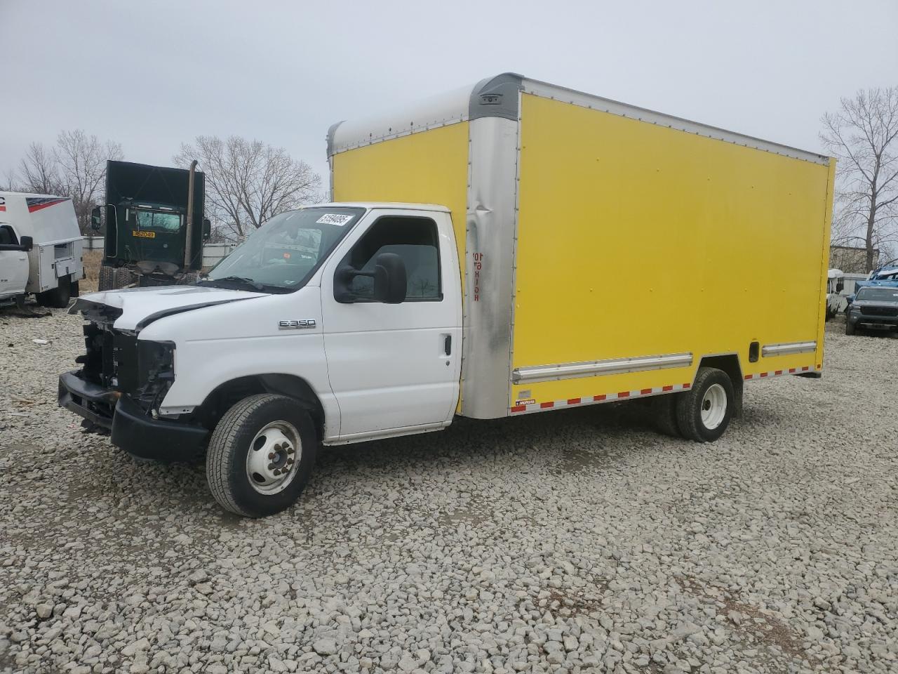 2023 Ford Econoline E350 Super Duty Cutaway Van
