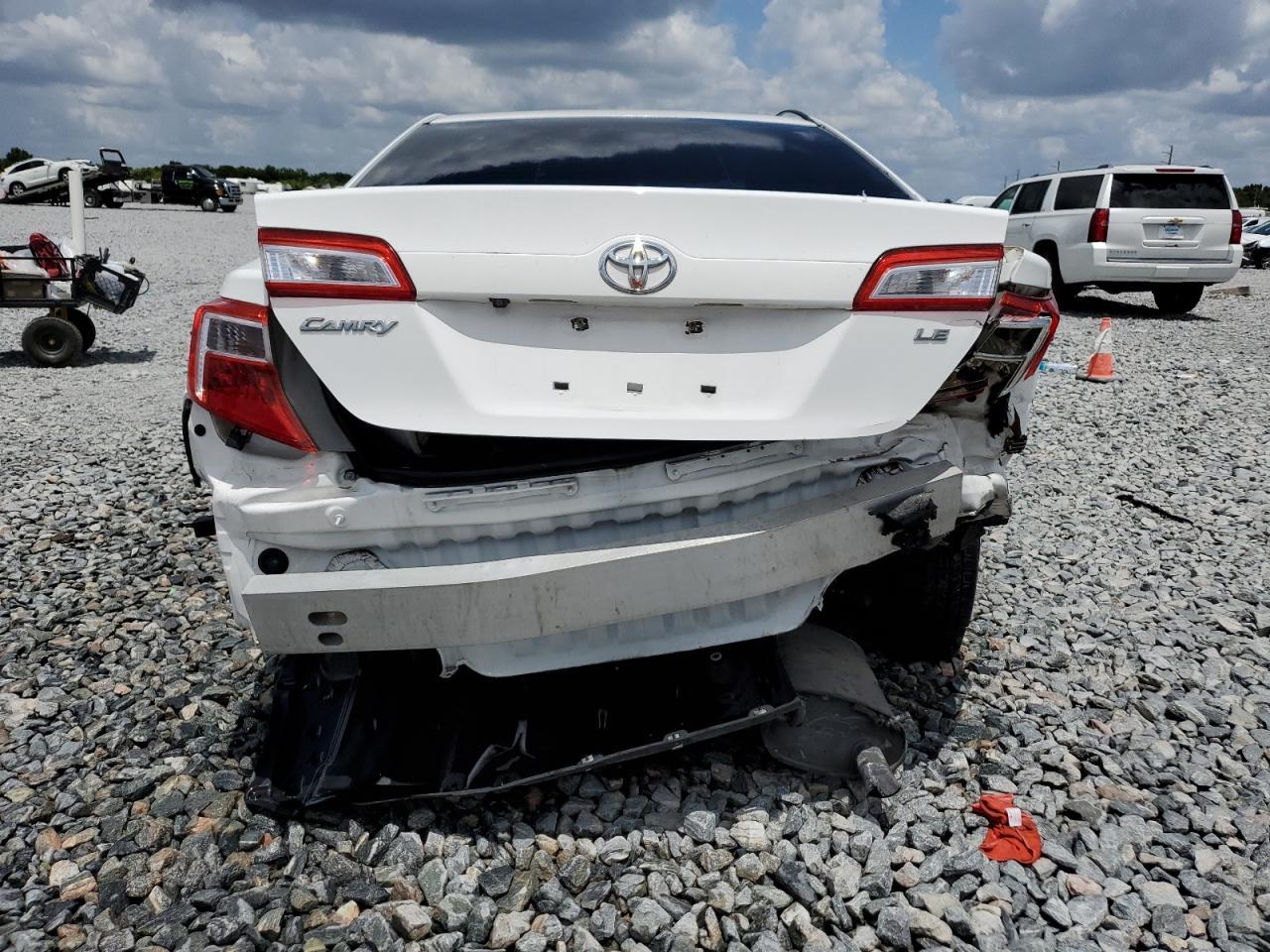 2014 Toyota Camry L - Фото 6