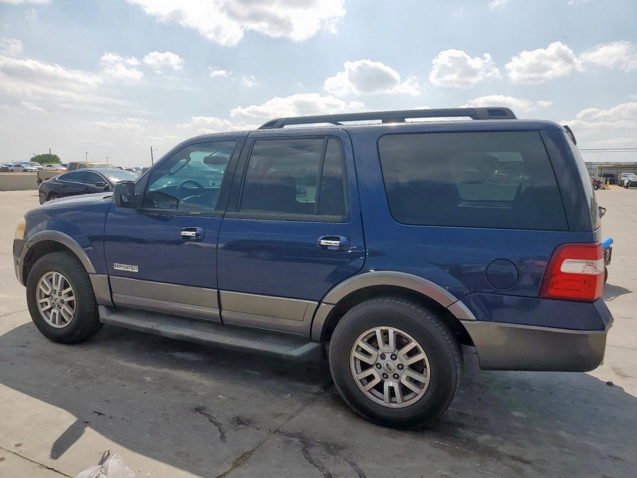 2007 Ford Expedition Xlt - Фото 2