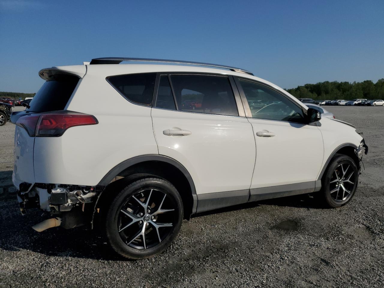 2018 Toyota Rav4 Se - Фото 3