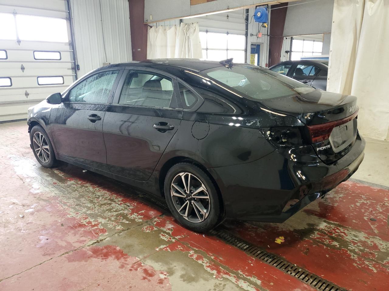 2023 Kia Forte Lx - Фото 2