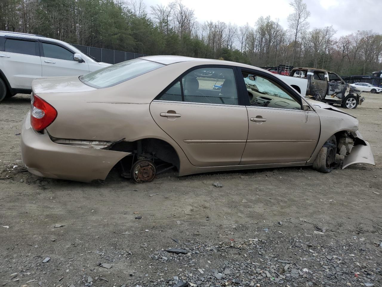 2004 Toyota Camry Le - Image 3
